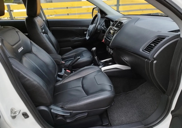 Mitsubishi ASX cena 42800 przebieg: 170000, rok produkcji 2013 z Pionki małe 277